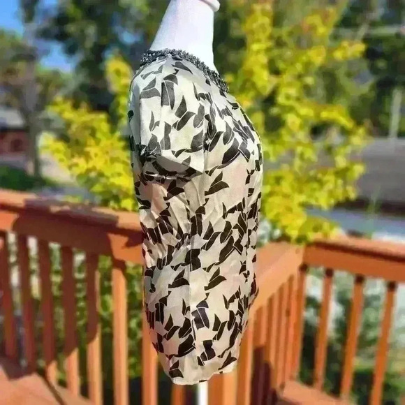 ETRO Italy Silk Champagne Blouse Beaded Collar With Black & Bronze Hardware US 8 - Picture 2 of 9